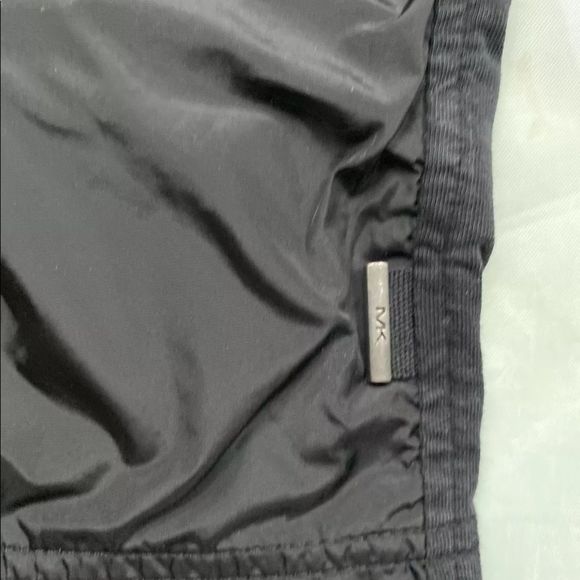 MICHAEL KORS  MEN’S LIGHTWEIHT BLACK WINDBREAK HOOD JACKET SIZE XL FULL ZIP - Picture 10 of 11